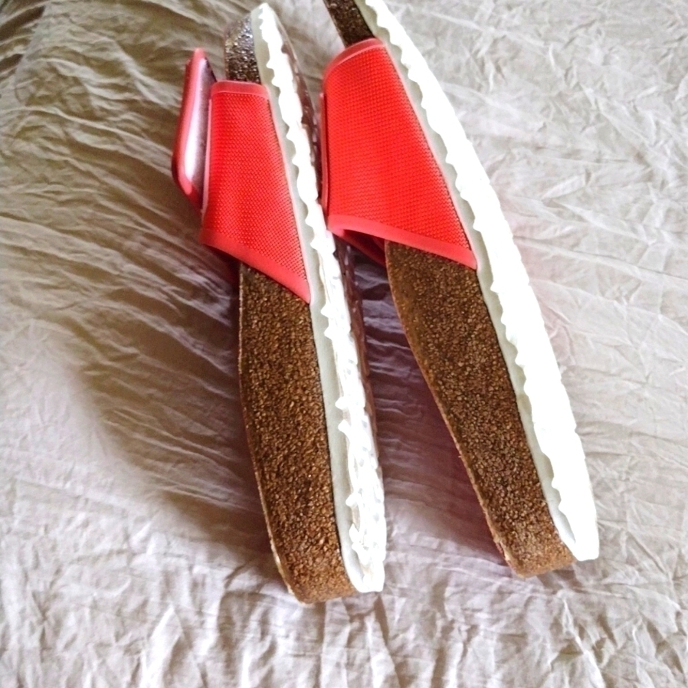 Ladies Designer Shoes by Birkenstock Tema Coral Slides - Picture 9 of 10